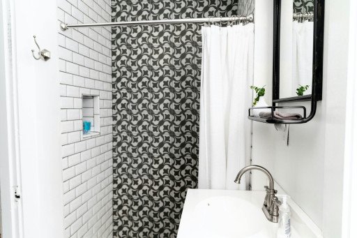 L-Shaped Shower Curtain Solutions for Modern Bathrooms