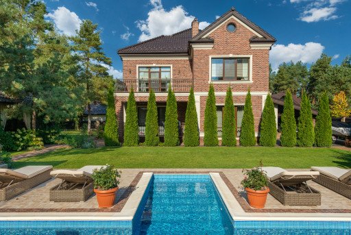 Pool House Design Ideas: Transforming Your Outdoor Spaces